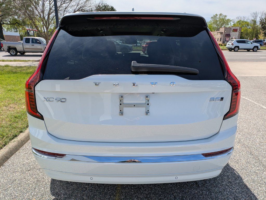 New 2026 Volvo XC90 B5 Core AWD/4WD image 5