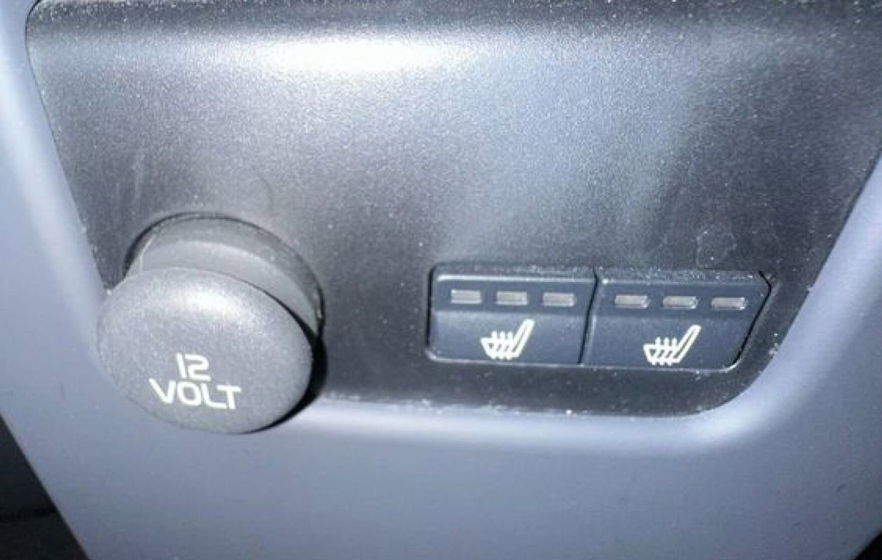 Used 2017 Volvo V60 T5 Platinum w/ Climate Package image 13