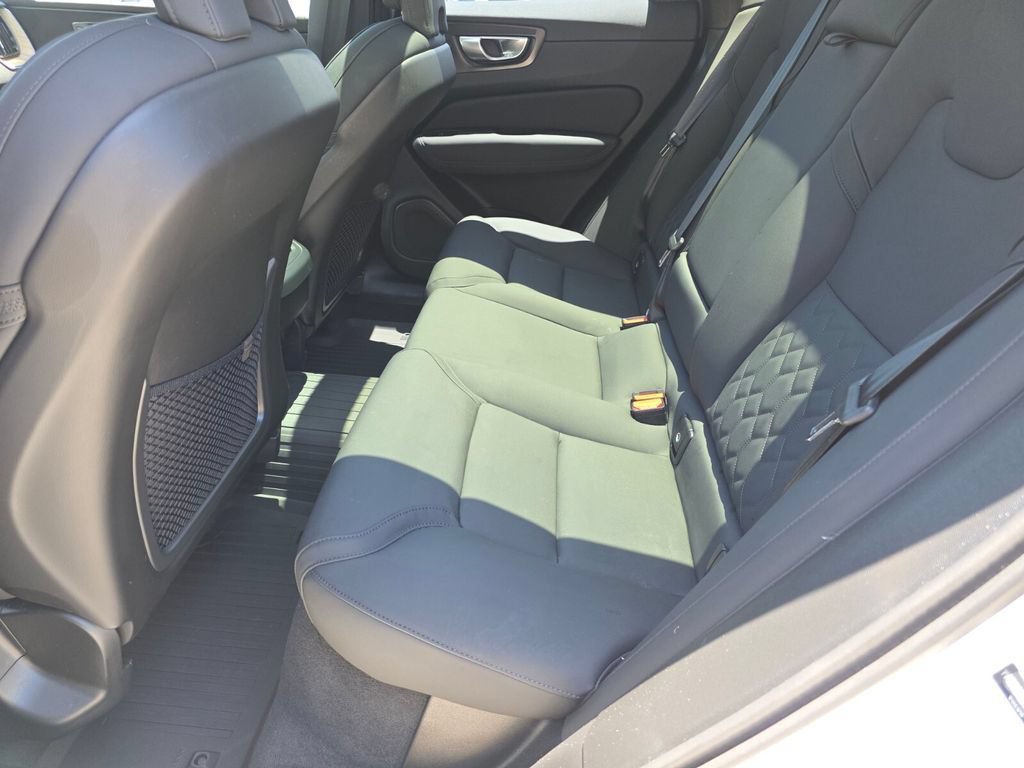 Used 2026 Volvo XC60 B5 Plus w/ Protection Package Premier AWD/4WD image 23
