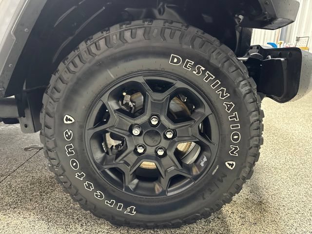 Used 2023 Jeep Wrangler Unlimited w/ 8.4" Radio Group AWD/4WD image 30