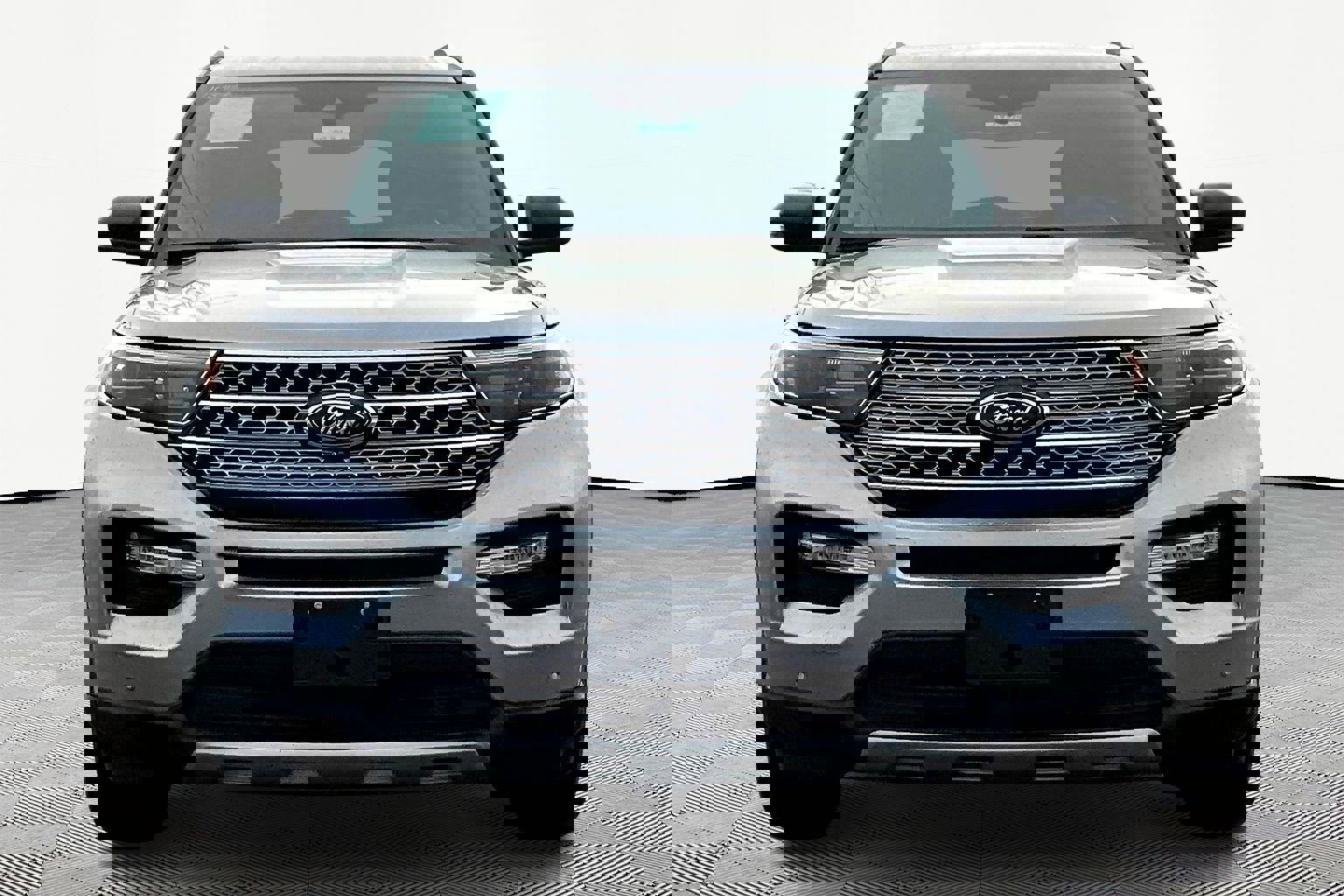 Used 2021 Ford Explorer Limited w/ Equipment Group 301A image 2