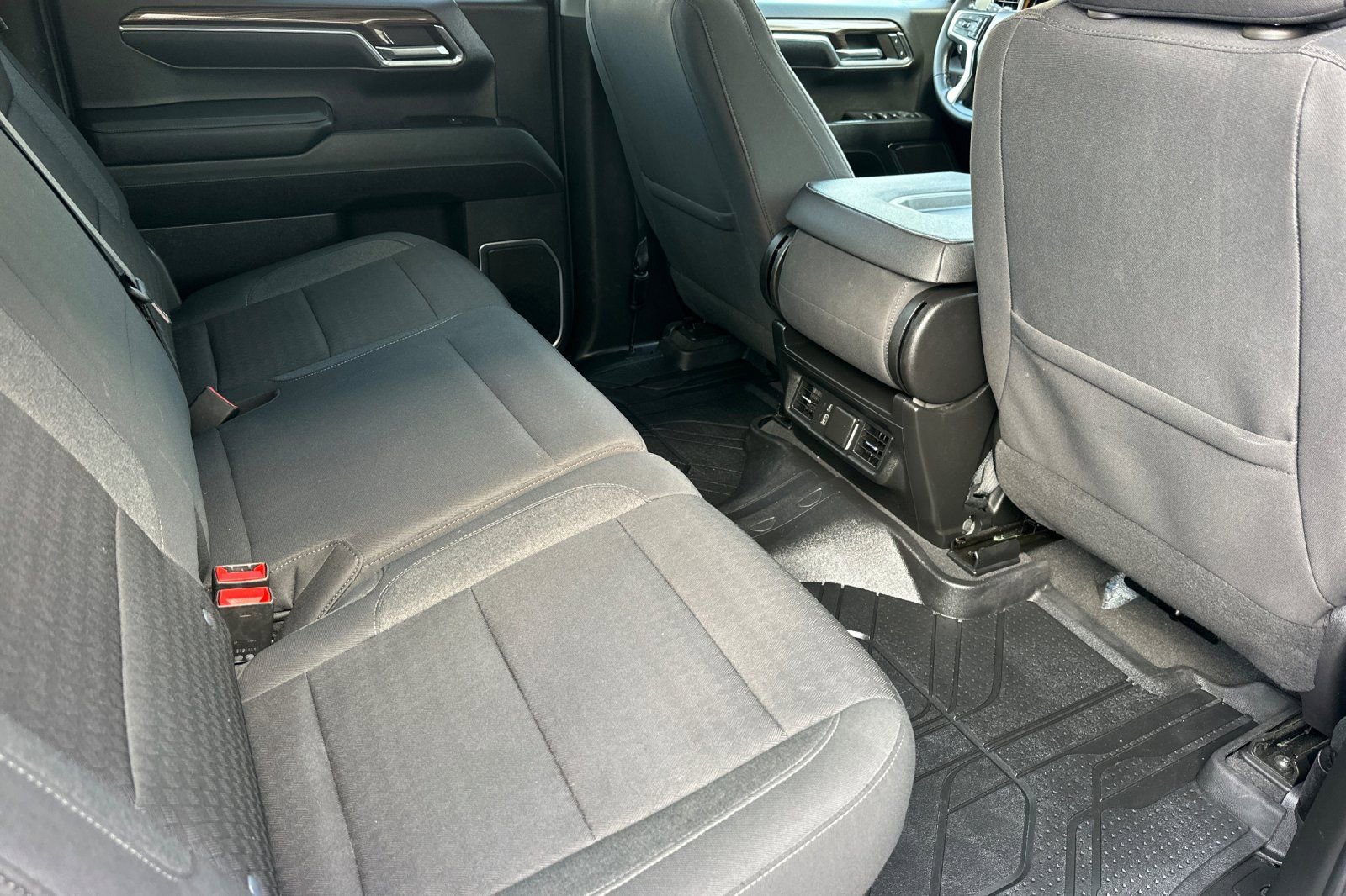 Certified 2024 Chevrolet Silverado 1500 LT w/ Safety Package RWD image 18