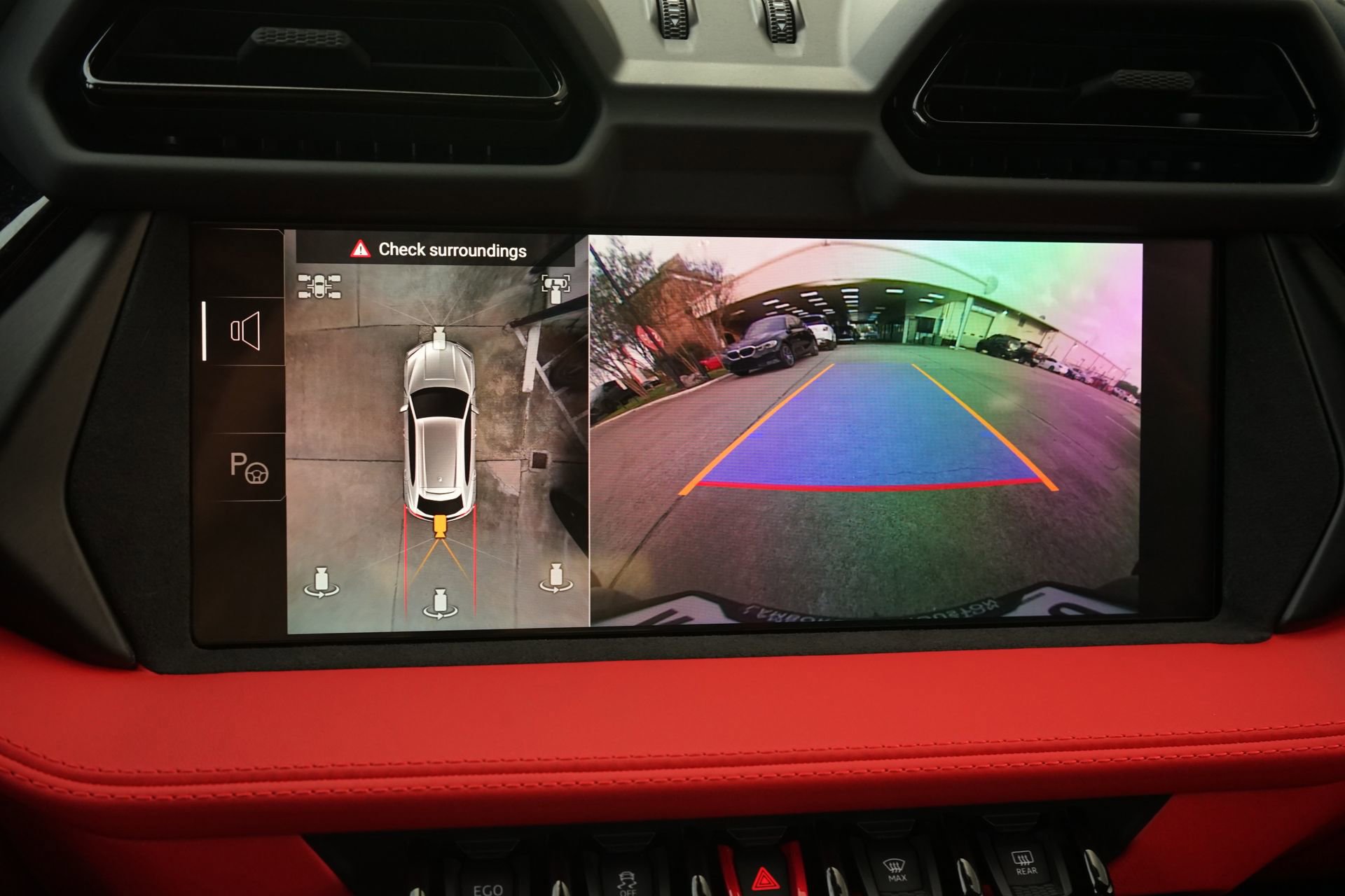 Used 2026 Lamborghini Urus SE AWD/4WD image 17