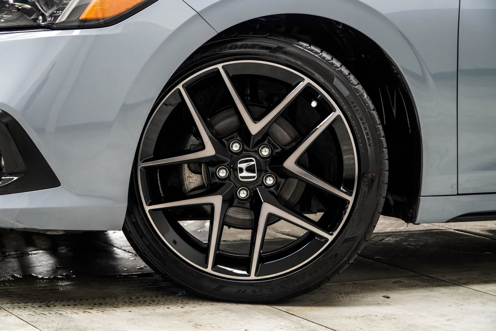 Used 2022 Honda Civic Sport Touring image 3
