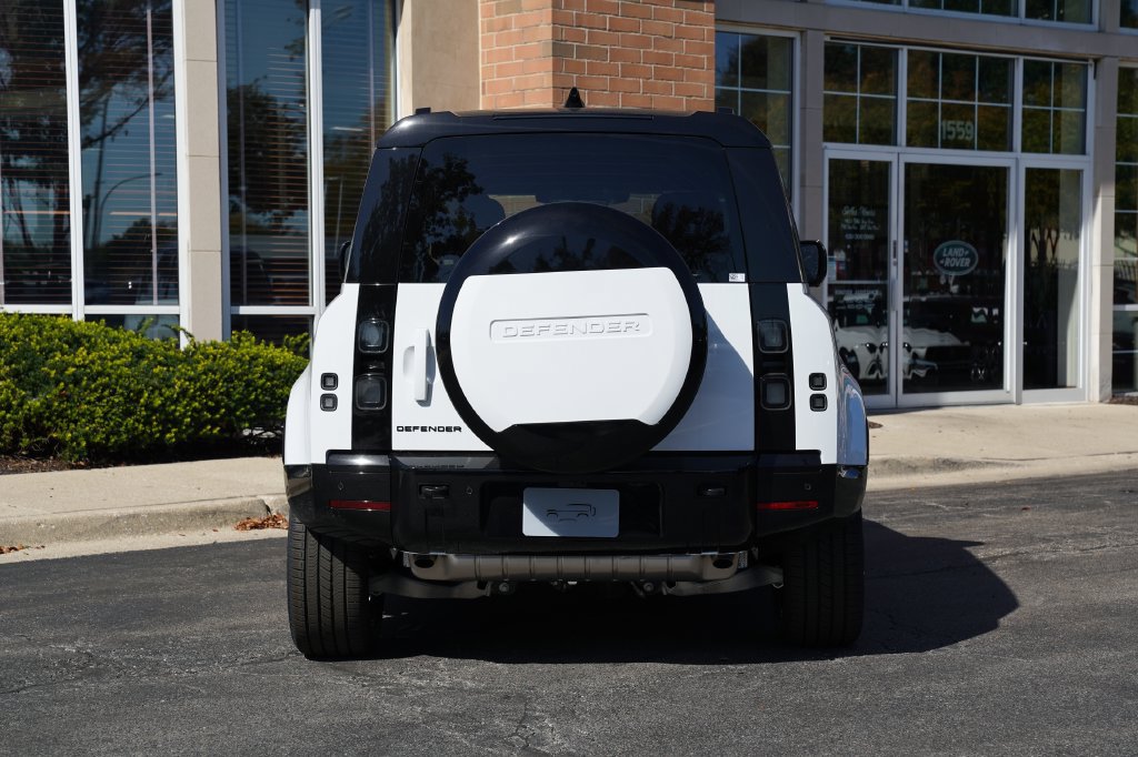 New 2026 Land Rover Defender 110 X-Dynamic SE AWD/4WD image 5