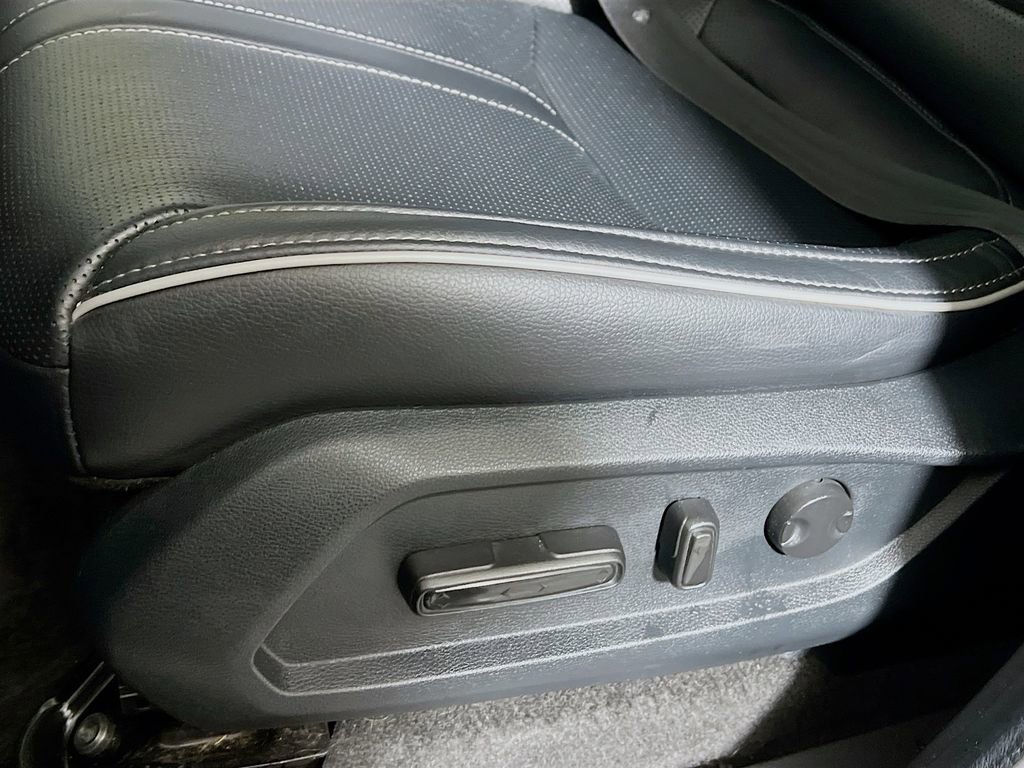 Used 2024 Honda Pilot Elite image 18