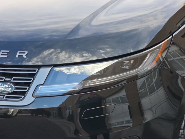 Used 2025 Land Rover Range Rover Sport SE image 33