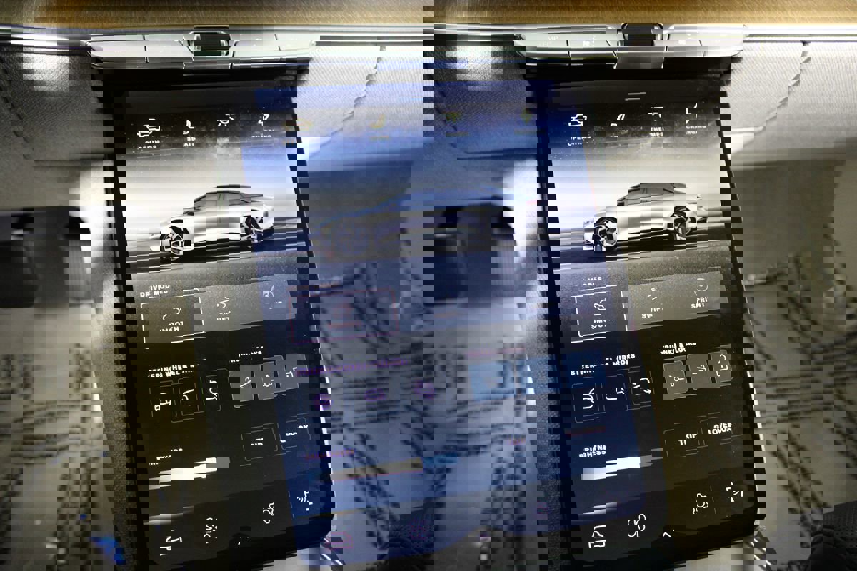 Used 2023 Lucid Air Touring image 22