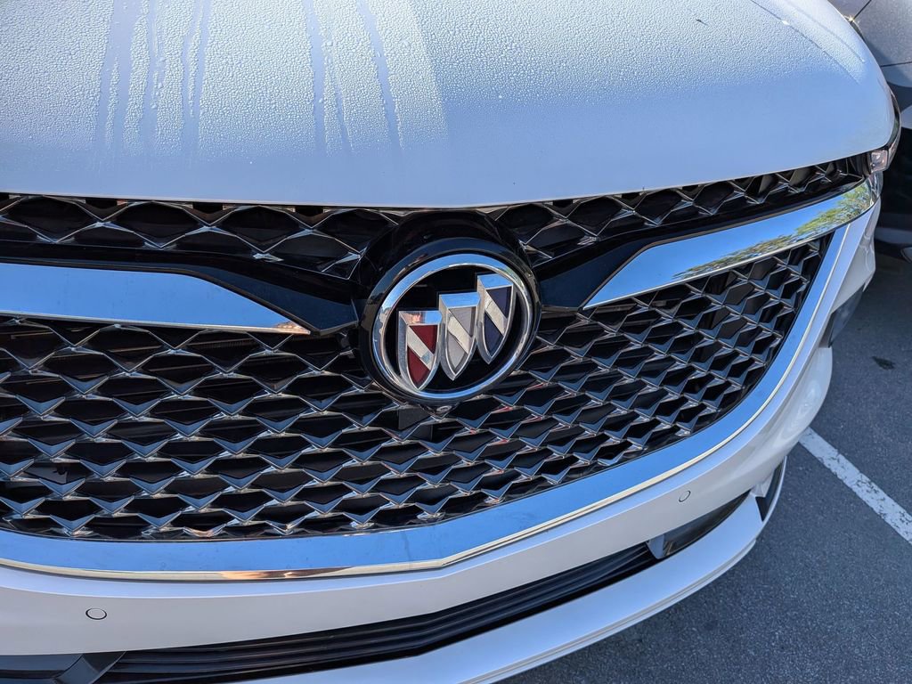 Certified 2023 Buick Enclave Avenir image 15