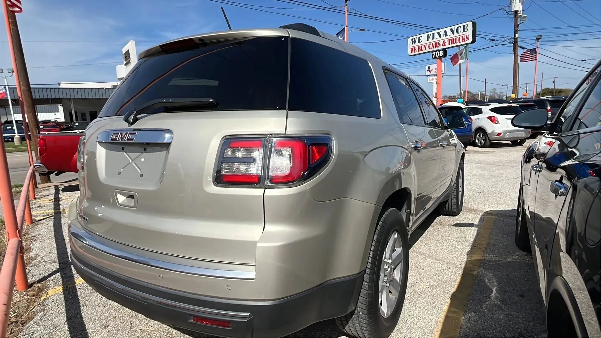 Used 2014 GMC Acadia SLE FWD image 4