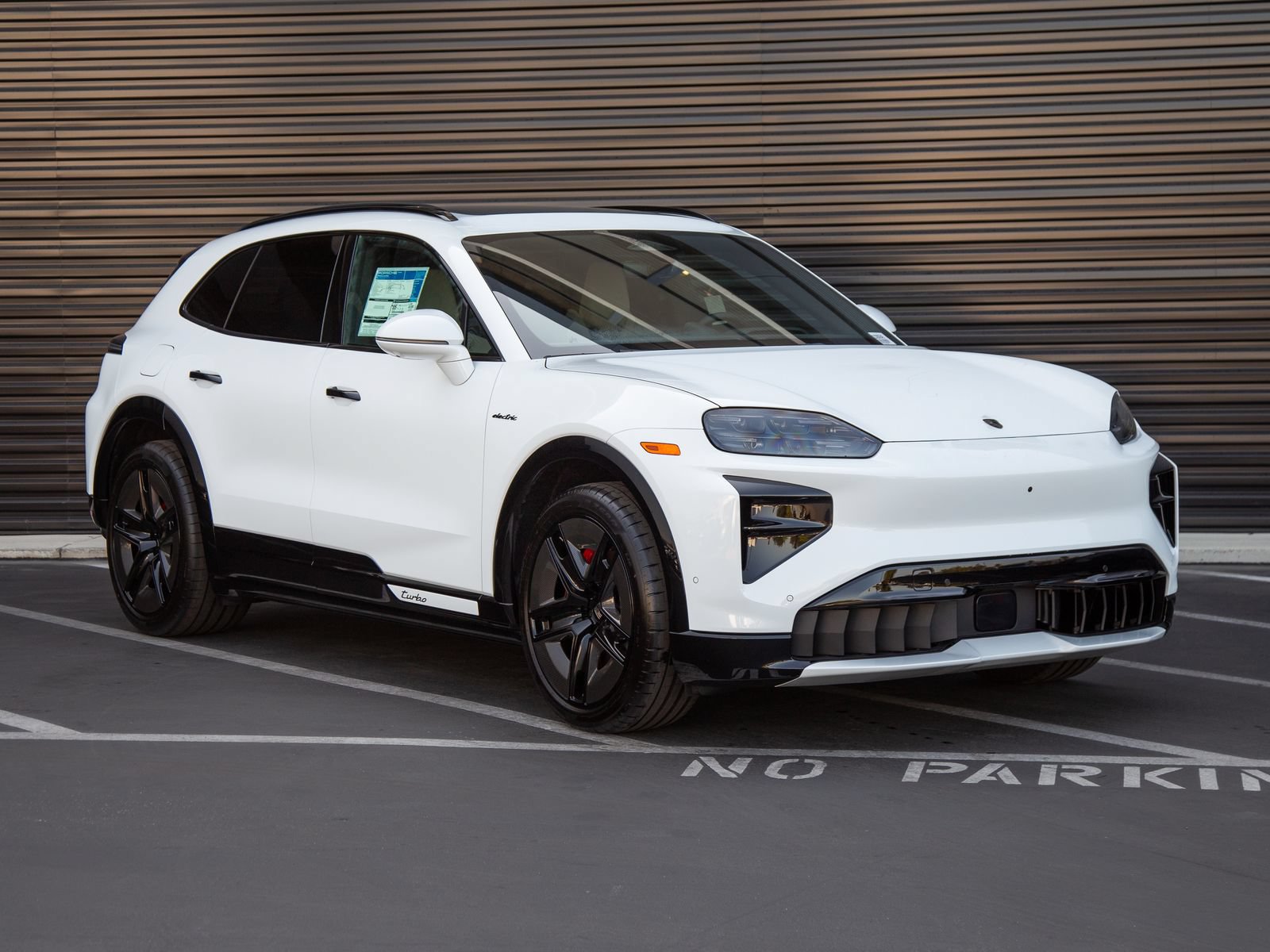 New 2026 Porsche Cayenne Turbo AWD/4WD image 9