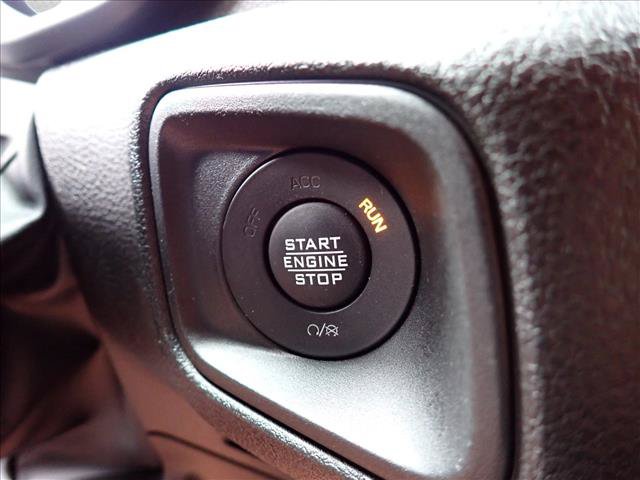Used 2024 Jeep Wrangler Unlimited AWD/4WD image 19