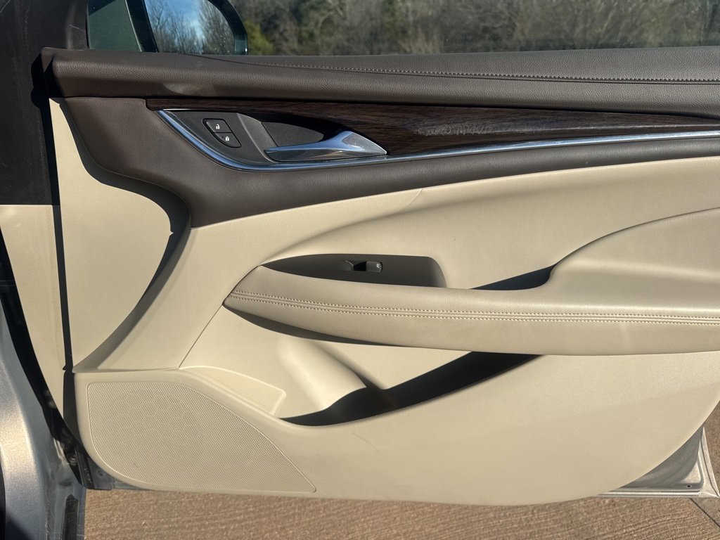 Used 2017 Buick LaCrosse Preferred image 40