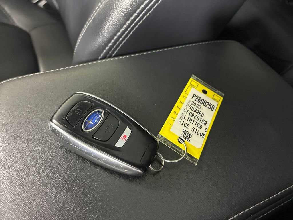 Used 2023 Subaru Forester Limited AWD/4WD image 37