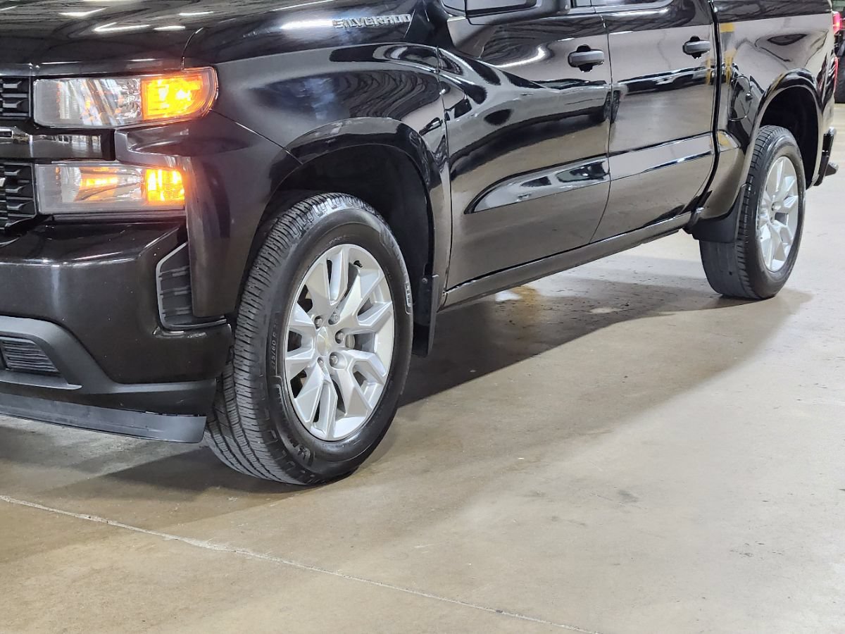 Used 2020 Chevrolet Silverado 1500 Custom w/ Infotainment Package RWD image 16