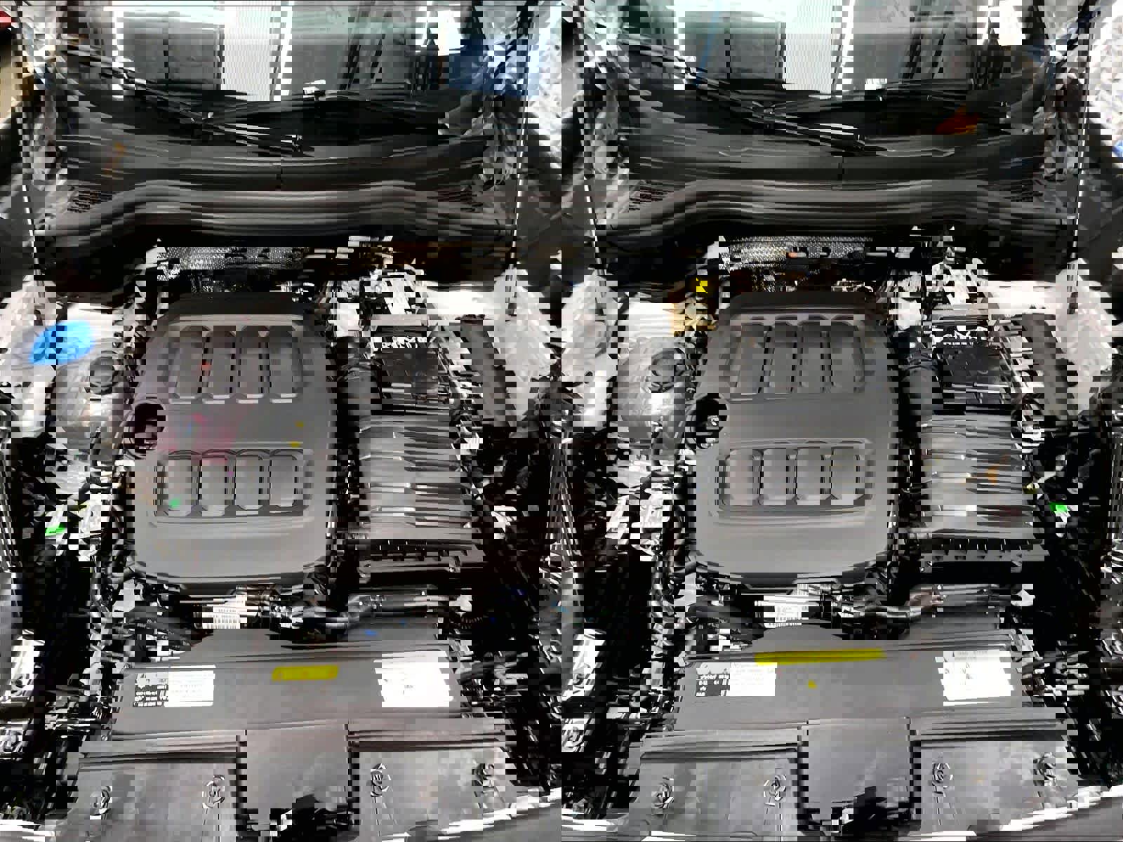 New 2026 Volkswagen Tiguan SE R-Line image 13