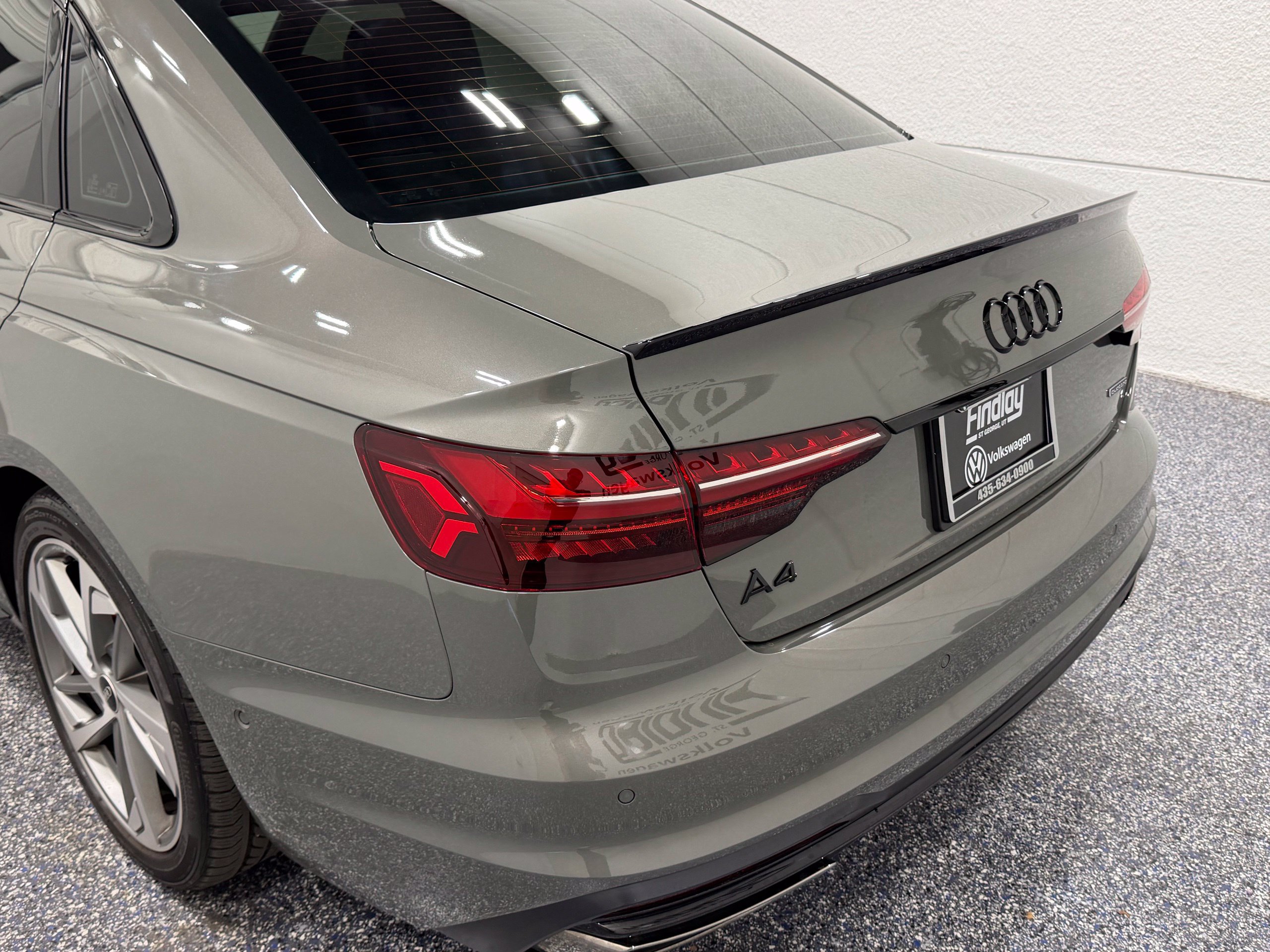 Used 2023 Audi A4 2.0T Prestige w/ Prestige Package AWD/4WD image 16