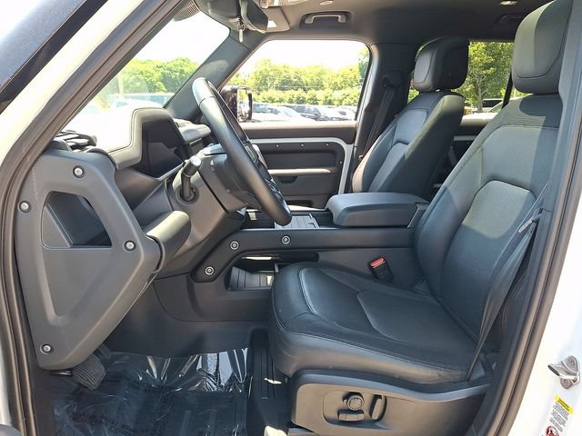 Used 2023 Land Rover Defender 110 X-Dynamic SE AWD/4WD image 2