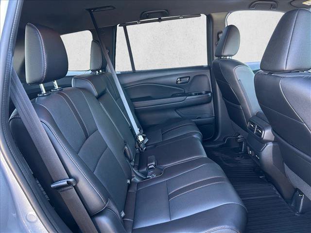 Used 2025 Honda Passport TrailSport image 23