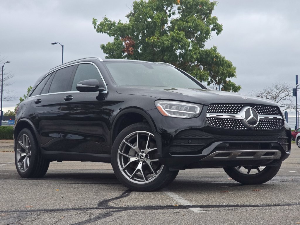 Certified 2021 Mercedes-Benz GLC 300 4MATIC image 1