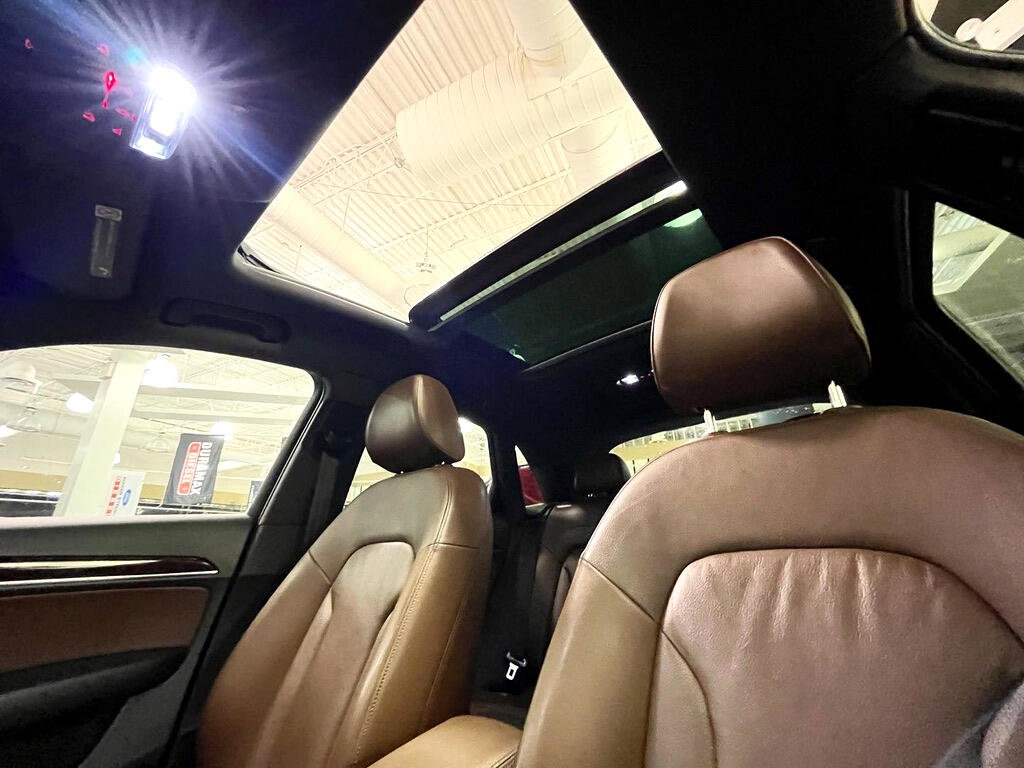 Used 2017 Audi Q3 2.0T Prestige w/ Prestige Package image 11