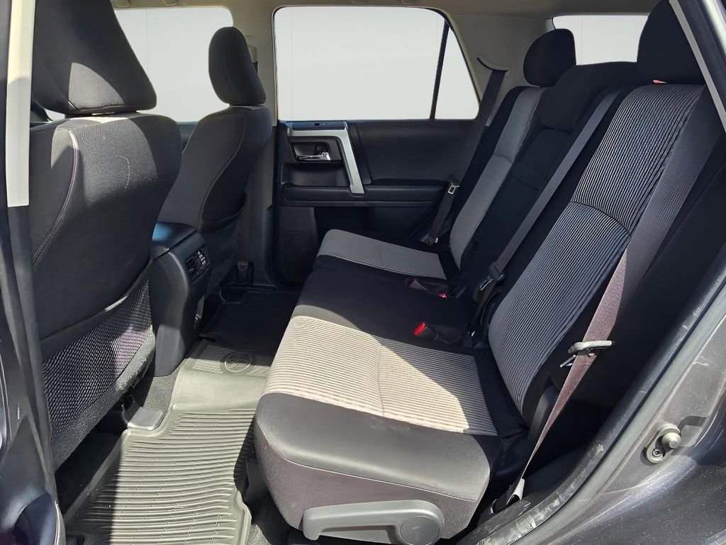 Used 2020 Toyota 4Runner SR5 AWD/4WD image 26