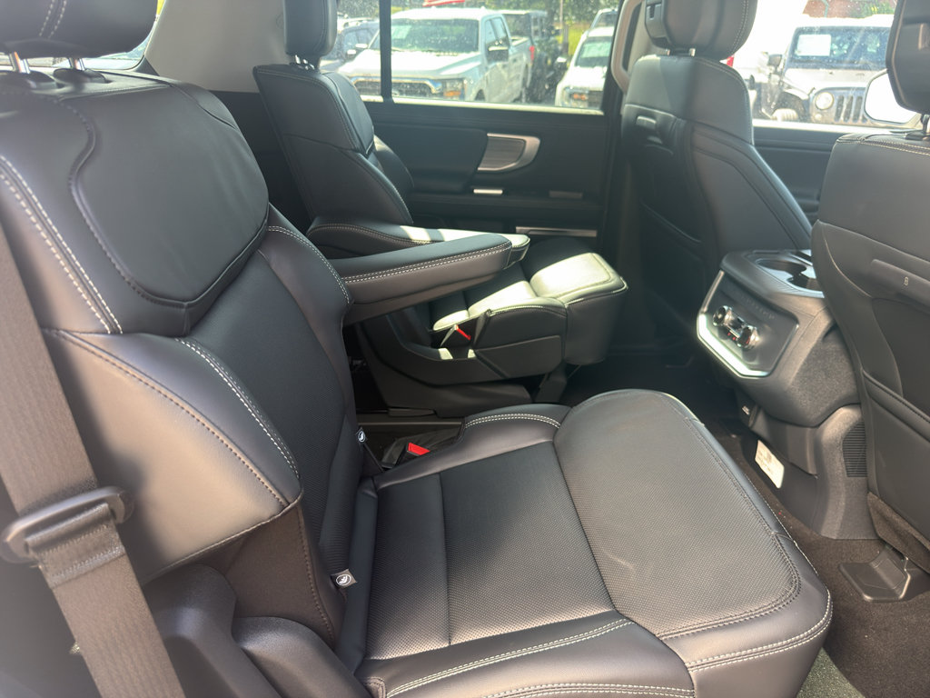 New 2027 Ford Expedition Platinum RWD image 16