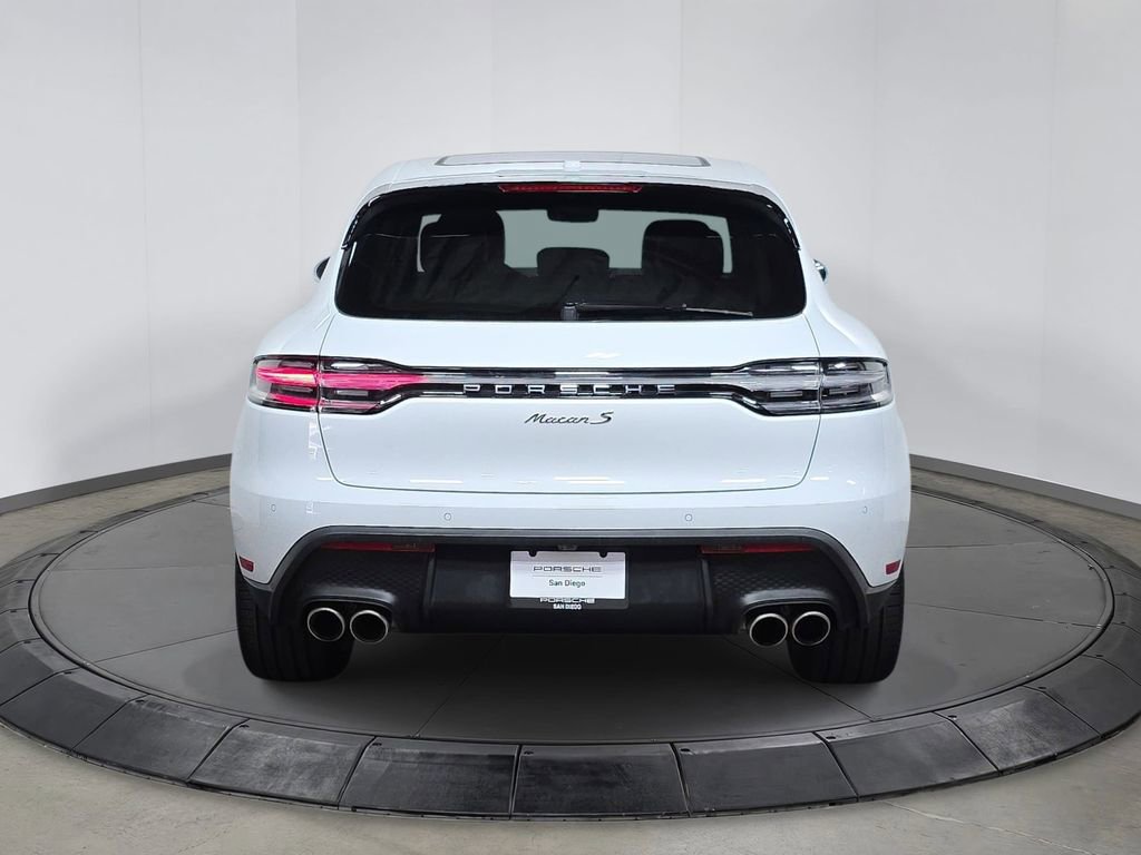 Certified 2024 Porsche Macan S image 6