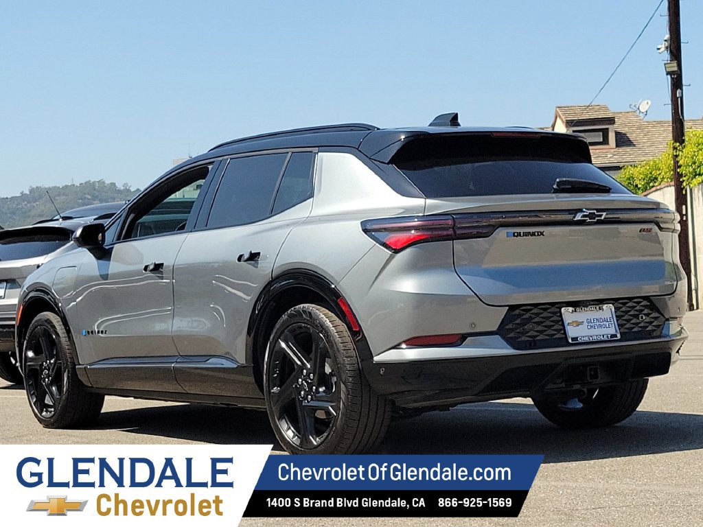 Used 2024 Chevrolet Equinox EV RS FWD image 5