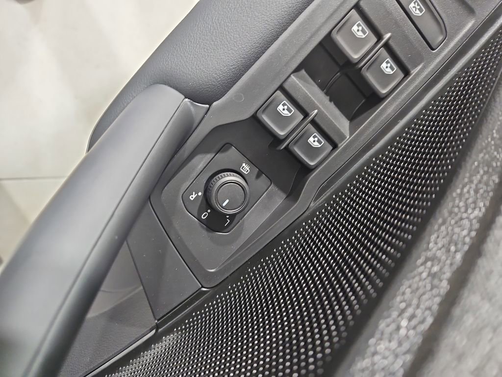 New 2026 Volkswagen Tiguan S image 11