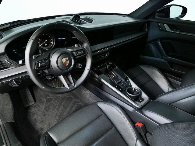 Certified 2024 Porsche 911 Carrera RWD image 4