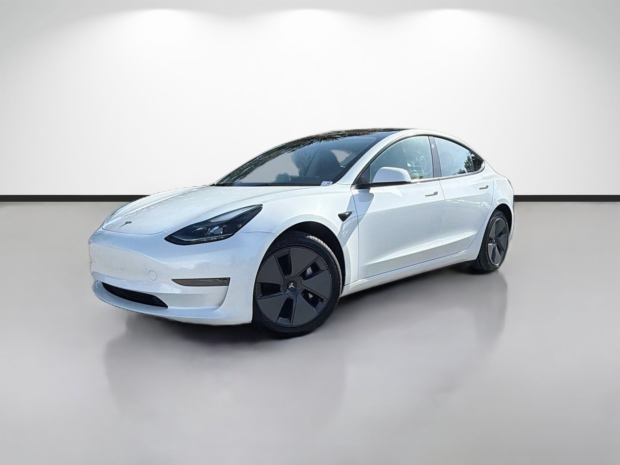 Used 2023 Tesla Model 3 Standard Range RWD image 1