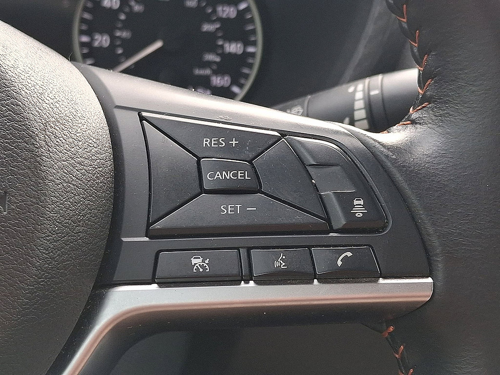 Used 2022 Nissan Sentra SR w/ Electronics Package FWD image 18