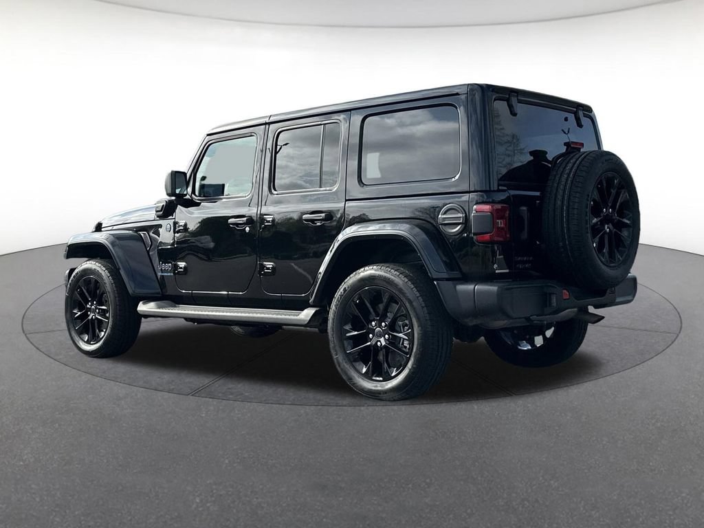 Certified 2025 Jeep Wrangler Unlimited Sahara AWD/4WD image 3