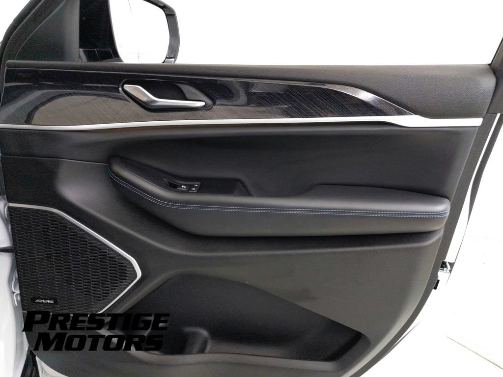 Used 2022 Jeep Grand Cherokee Trailhawk AWD/4WD image 28