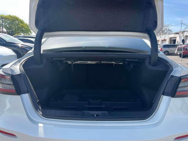 Used 2023 Nissan Maxima Platinum w/ Sport Mat Group FWD image 18