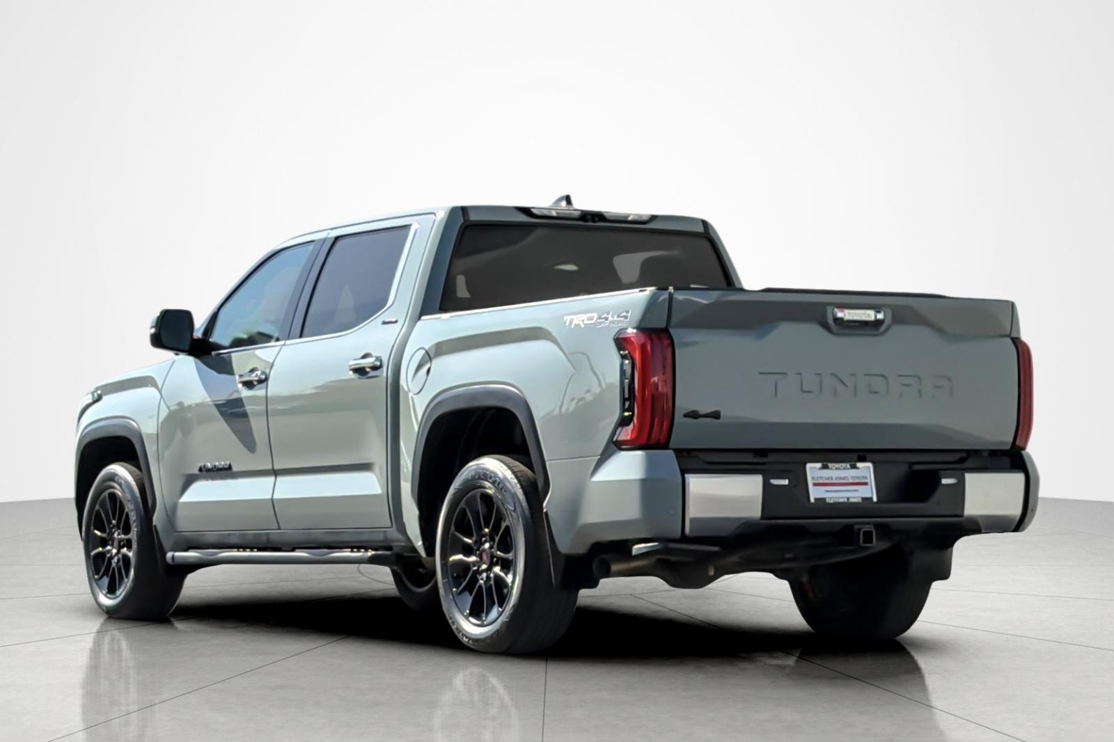Used 2023 Toyota Tundra Limited w/ TRD Off-Road Package AWD/4WD image 3