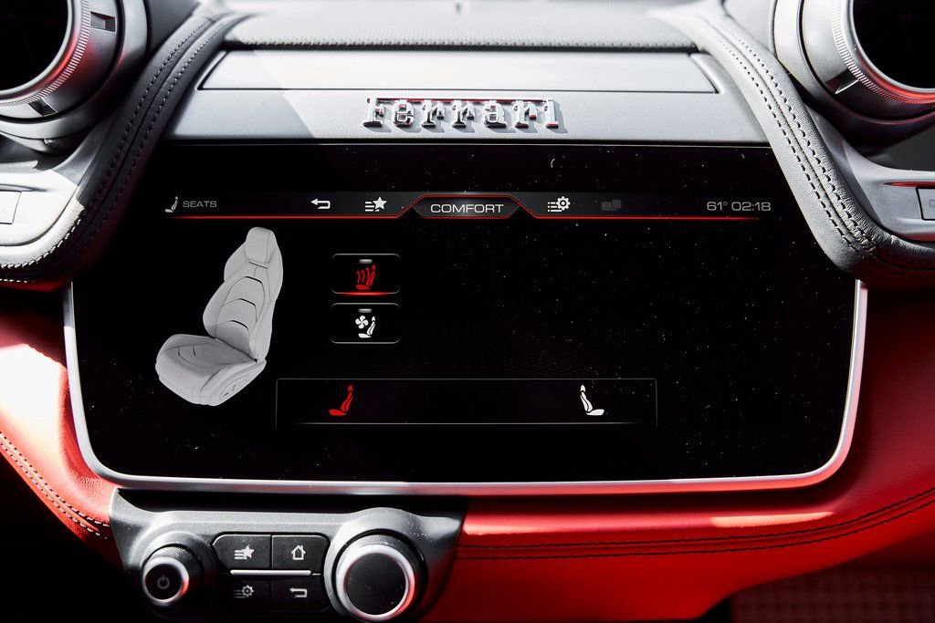 Used 2019 Ferrari GTC4Lusso AWD/4WD image 76