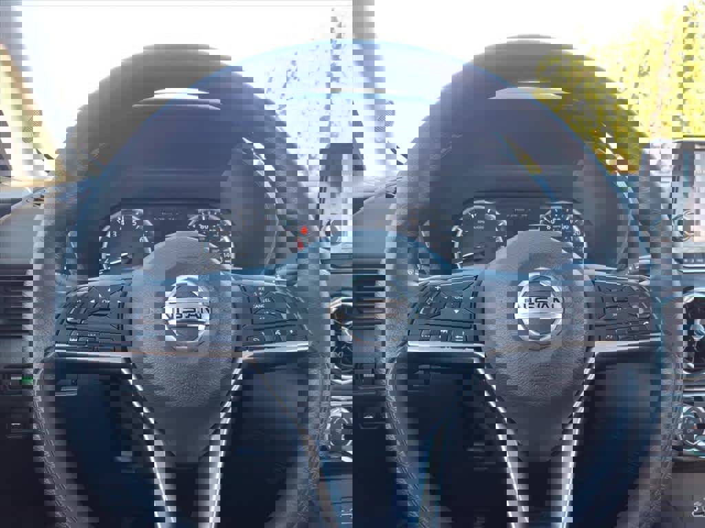 Certified 2023 Nissan Sentra S image 23