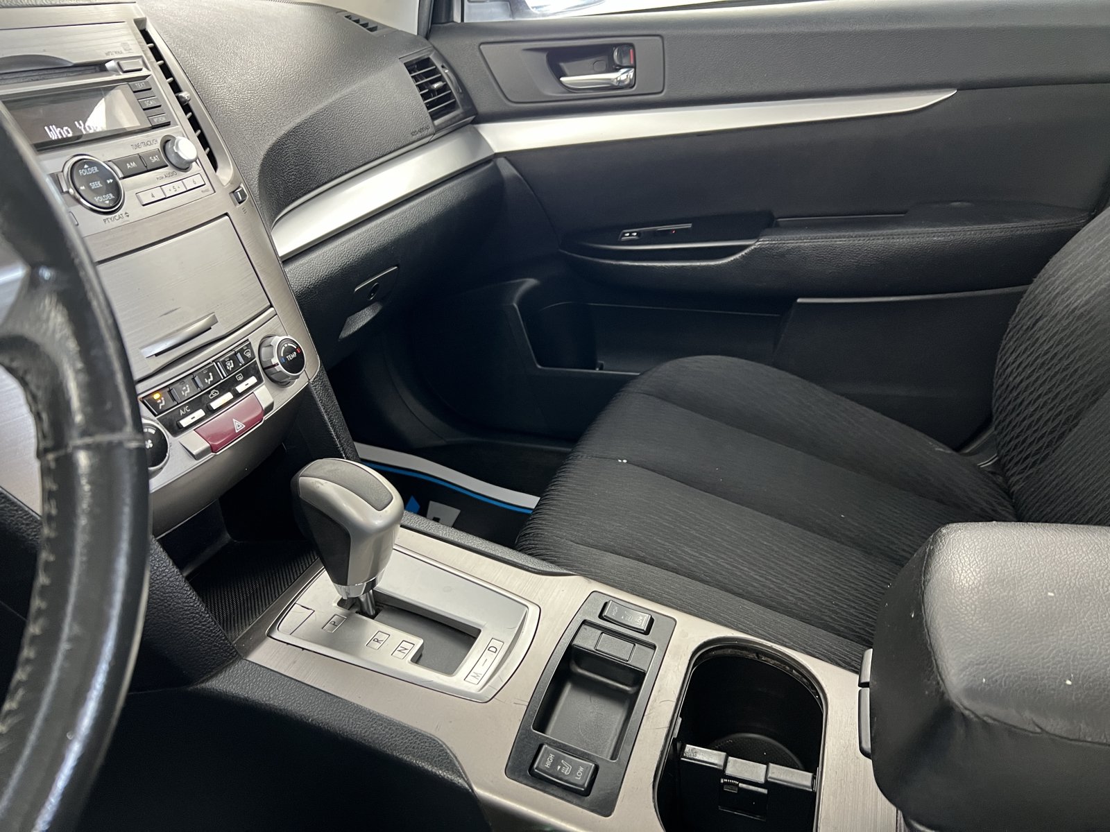 Used 2011 Subaru Legacy 2.5i Premium AWD/4WD image 21
