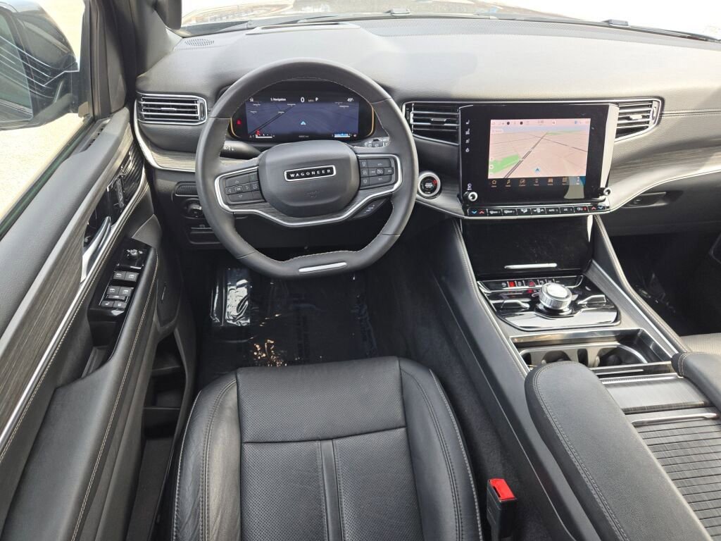 Used 2024 Jeep Wagoneer Series III image 23