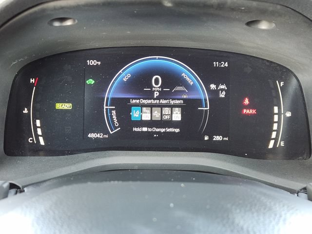 Used 2025 Toyota Camry SE FWD image 13
