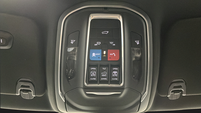 Used 2023 Jeep Wagoneer 4WD w/ Premium Group I image 34