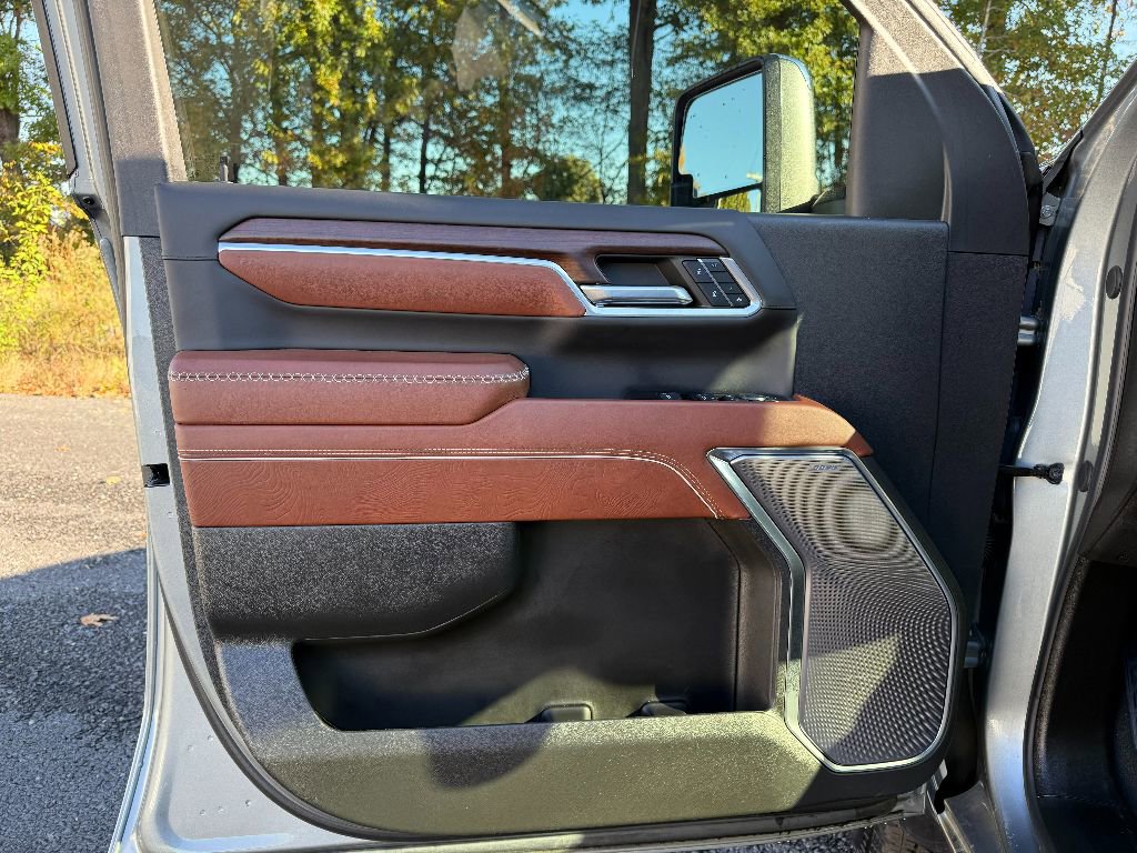 Used 2024 GMC Sierra 2500 Denali Ultimate image 27