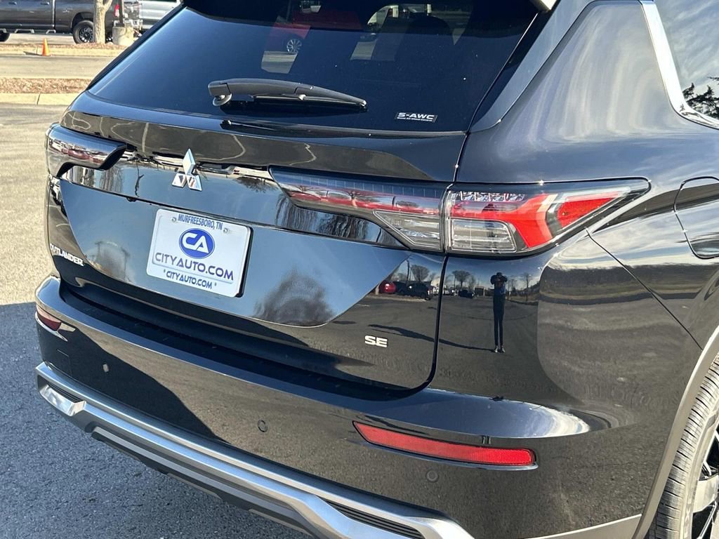 New 2026 Mitsubishi Outlander SE AWD/4WD image 10