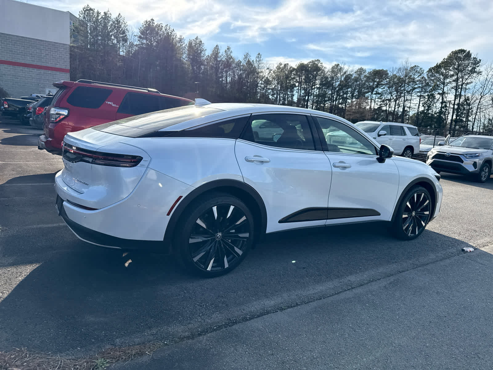 Used 2024 Toyota Crown Platinum image 2