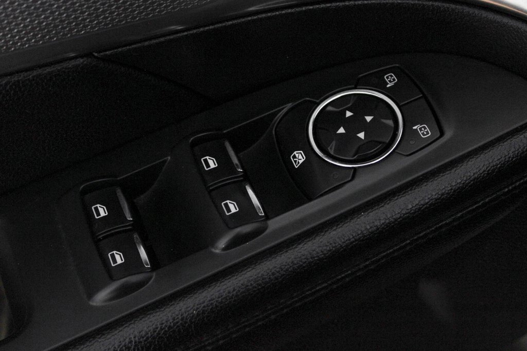 Used 2019 Ford Explorer XLT w/ Equipment Group 201A image 15