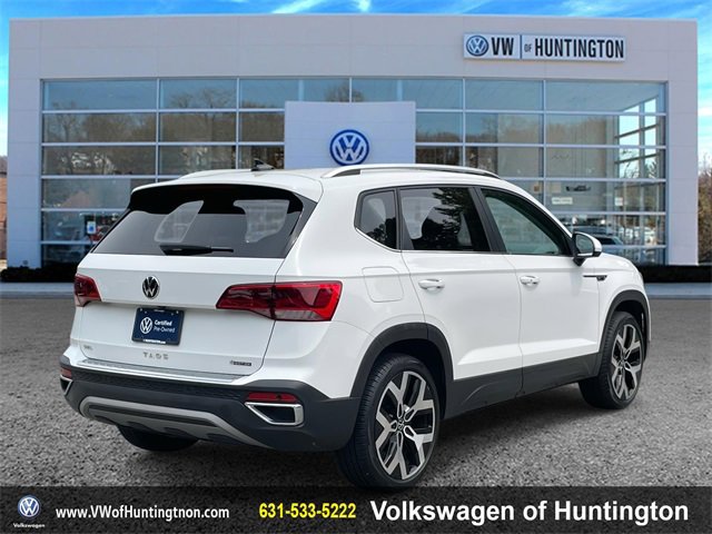 Certified 2022 Volkswagen Taos SEL image 5