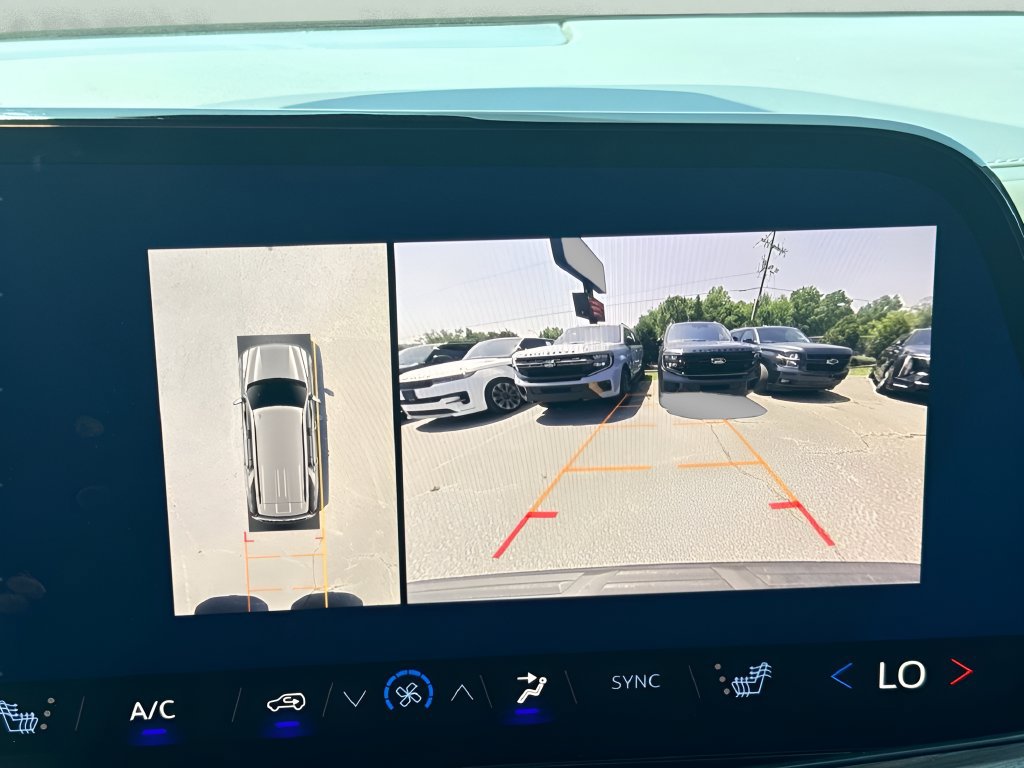 Used 2025 Chevrolet Tahoe LT AWD/4WD image 20