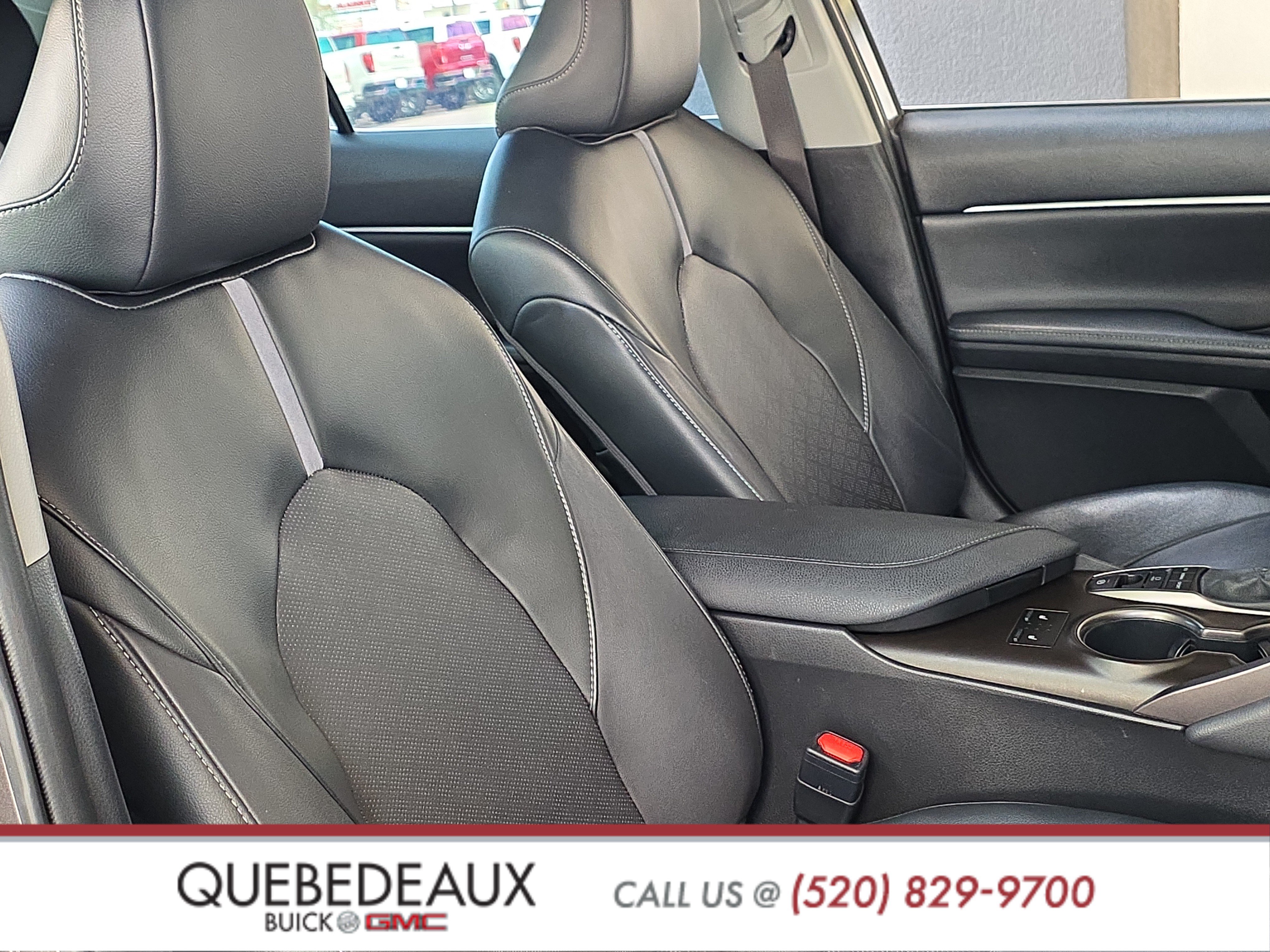 Used 2022 Toyota Camry XSE FWD image 29